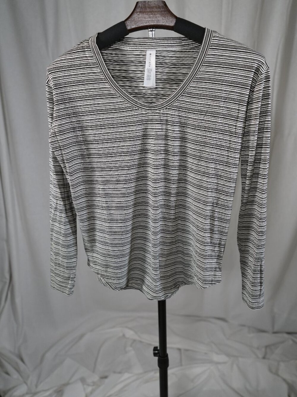 Athleta Cloudlight Stratus Striped Long Sleeve Athleisure Top Black White